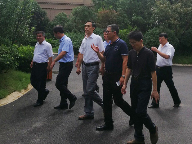 濟寧市政協(xié)副主席陳希忠調(diào)研華都&middot;金色蘭庭